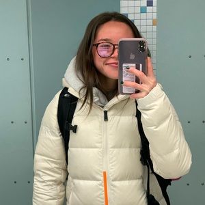 Meet your Posher, Kaitlynn
